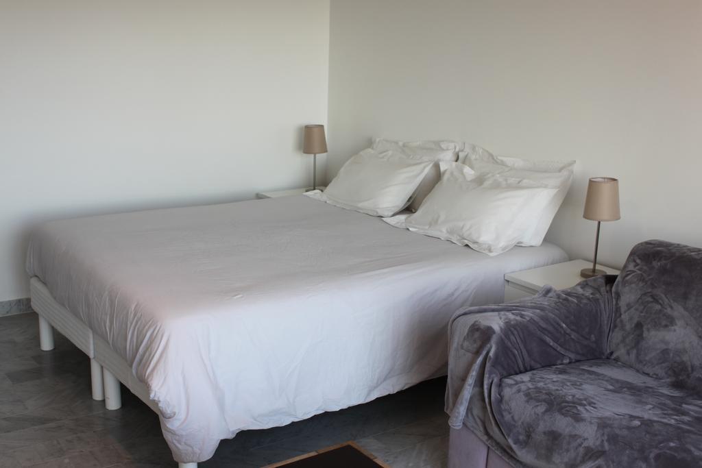 Azur 3000 Apartment Saint-Laurent-du-Var Room photo